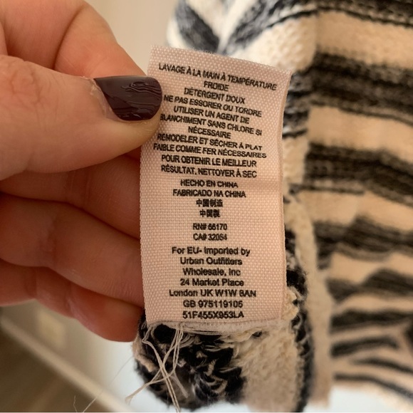 Free People Spells Trouble Striped Boho Distressed Raw Sweater in Size XS - Picture 5 of 6